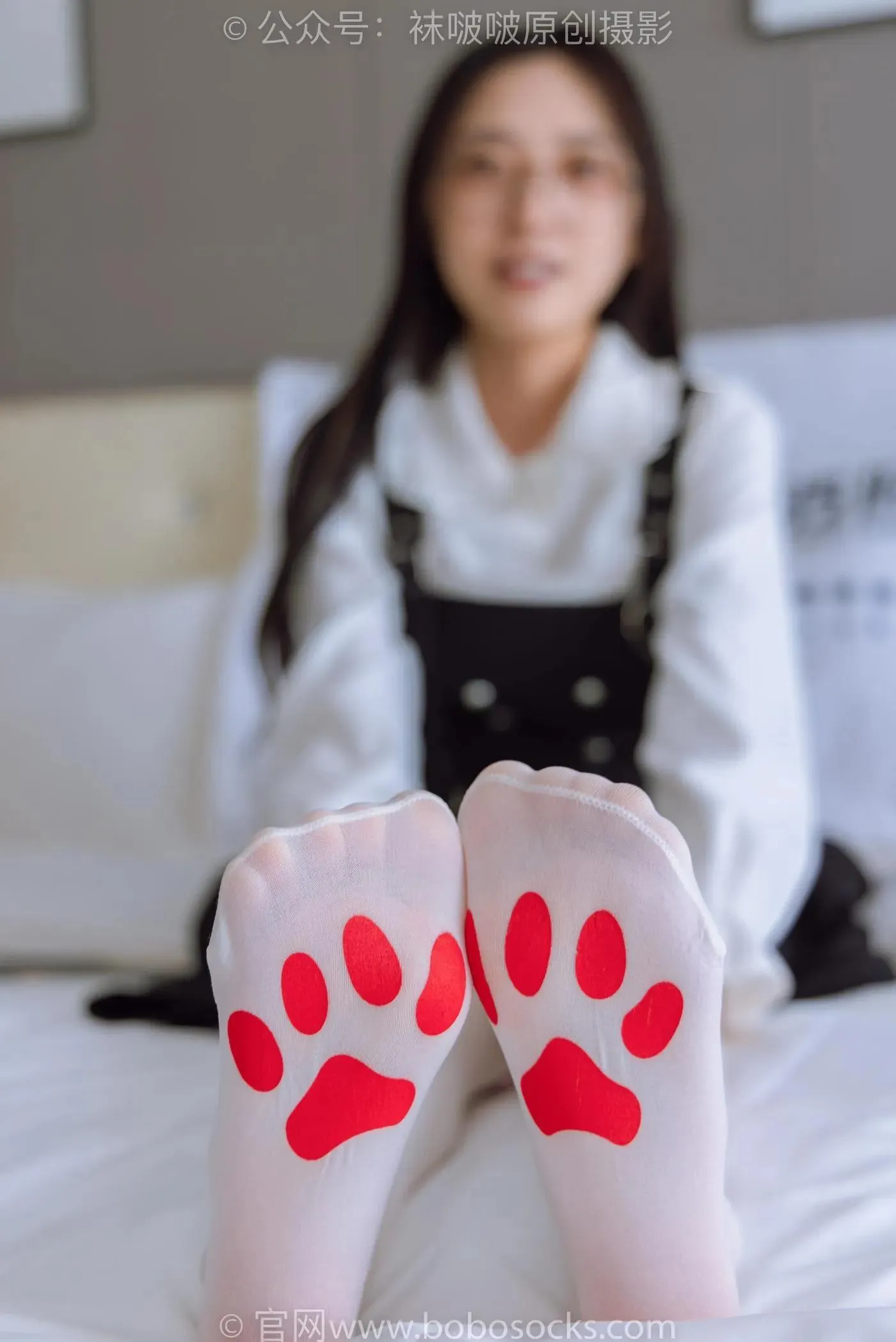 [BoBoSocks袜啵啵]NO.177 稚予-皮鞋、厚白丝（脚底猫爪印款） [140P]插图7